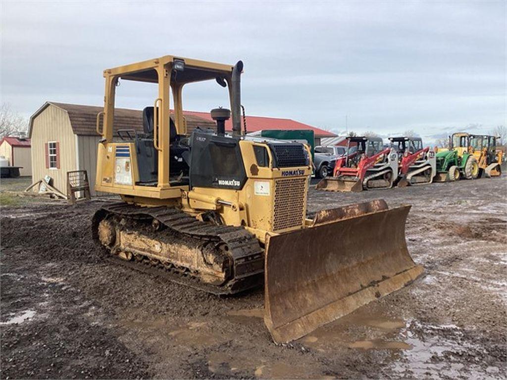 2005 KOMATSU D37EX-21 DOZER