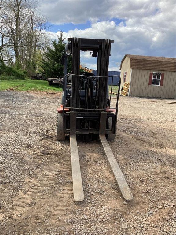 2004 TOYOTA 7FGU25 FORKLIFT