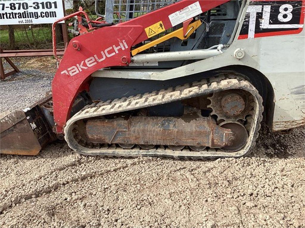 2018 TAKEUCHI TL8 SKID STEER LOADER