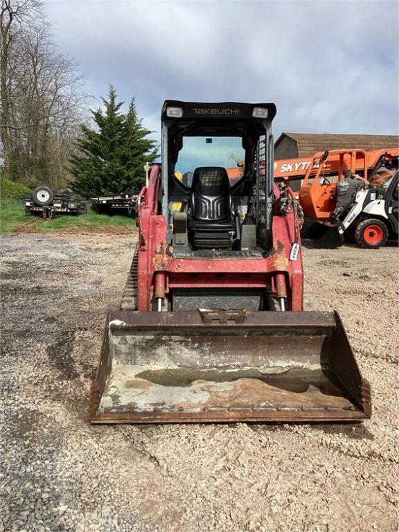 2018 TAKEUCHI TL8 SKID STEER LOADER