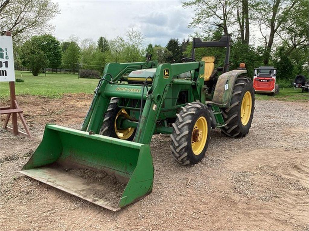 1996 JOHN DEERE 6400 FARM TRACTOR