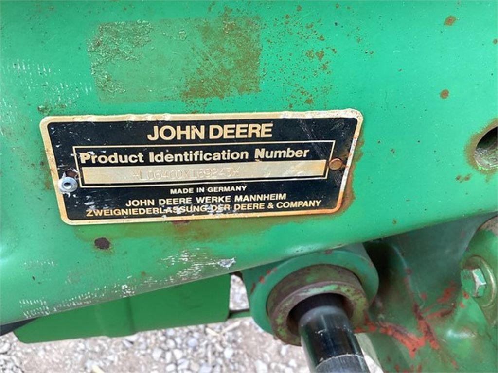 1996 JOHN DEERE 6400 FARM TRACTOR