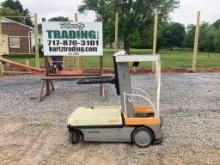 CROWN WAV50-118 FORKLIFT