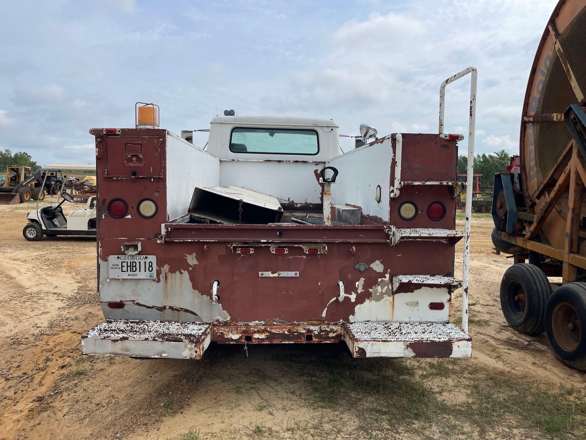 861 - 1992 INTERNATIONAL 4700 4X2 TRUCK