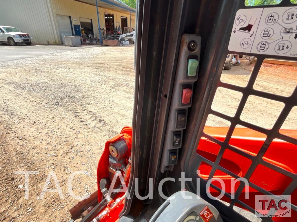 Kubota SSV65 Skid Steer