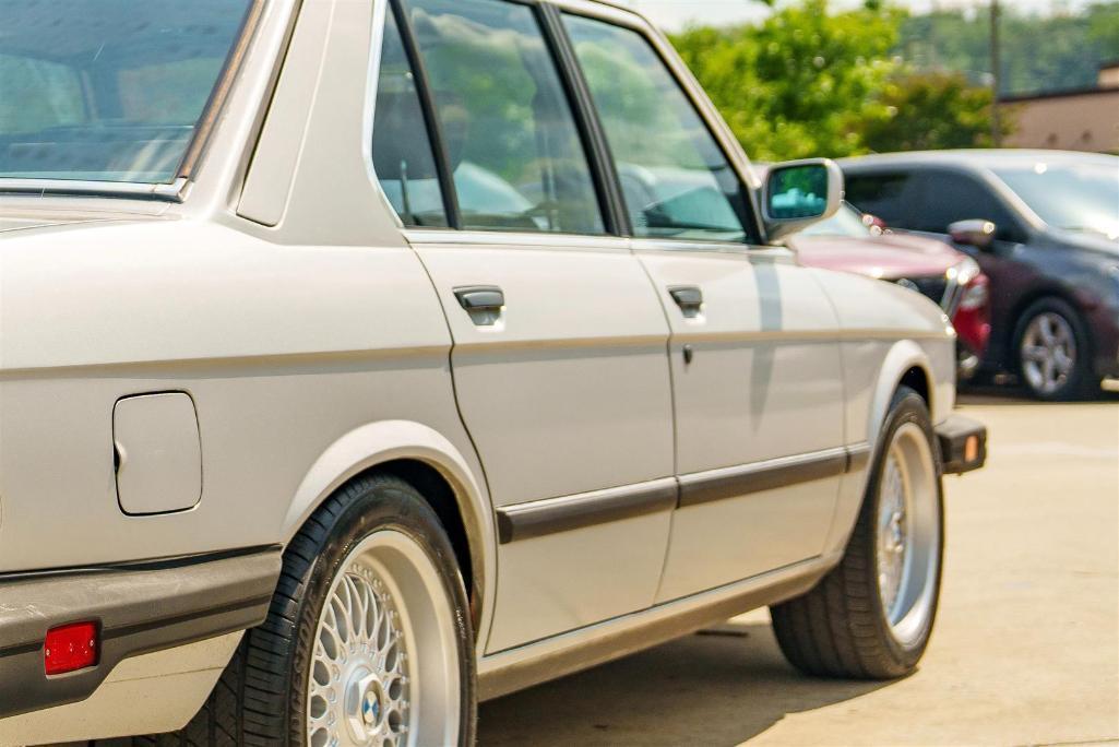 1986 BMW 528E