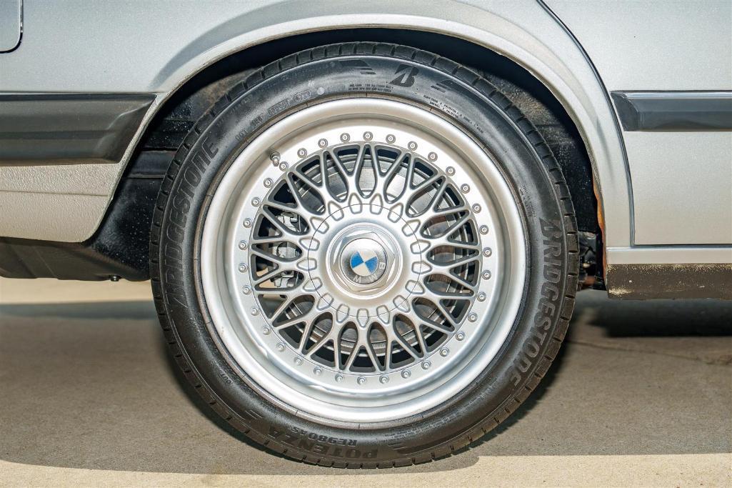 1986 BMW 528E