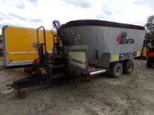 Penta 6720-HD Tornado Auger Mixer Wagon