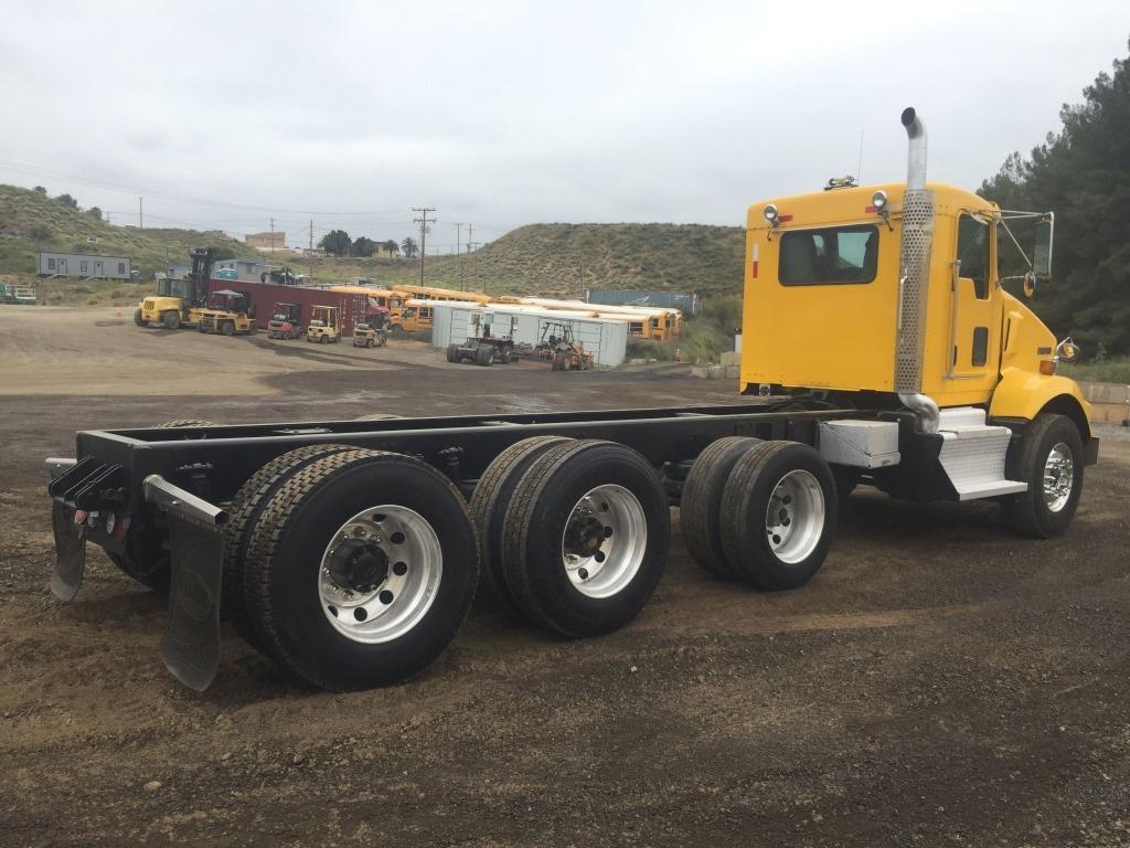 2013 Kenworth T800 Cab & Chassis,