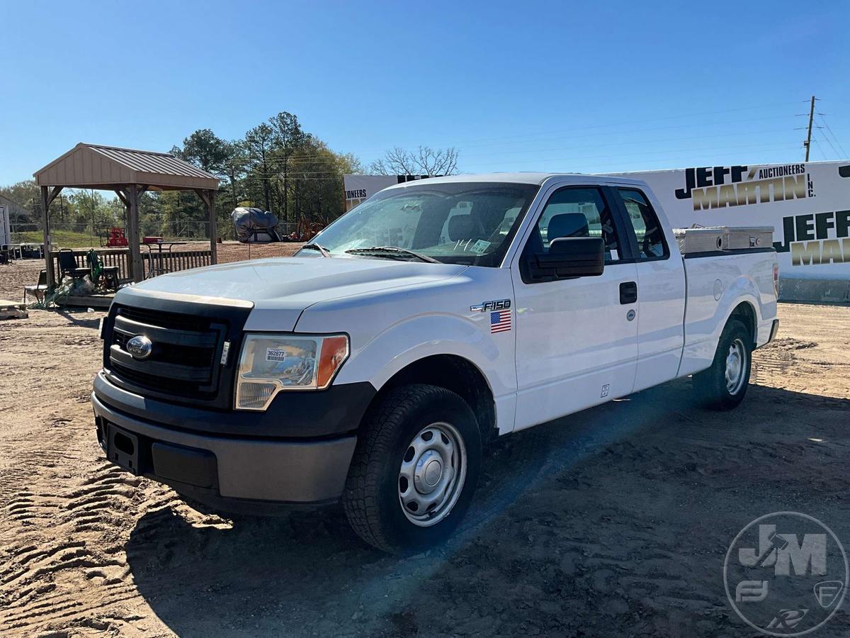 2014 FORD F-150 XL DOUBLE CAB PICKUP VIN: 1FTEX1CM7EKG52244