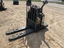 CROWN PE4500-60 SN: 10189380 ELECTRIC FORKLIFT