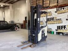 2011 CROWN EQUIPMENT CORP RR5725-35 SN: 1A370615 ELECTRIC FORKLIFT