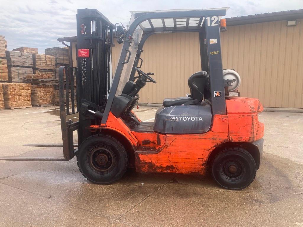 Toyota 7FG420 Forklift