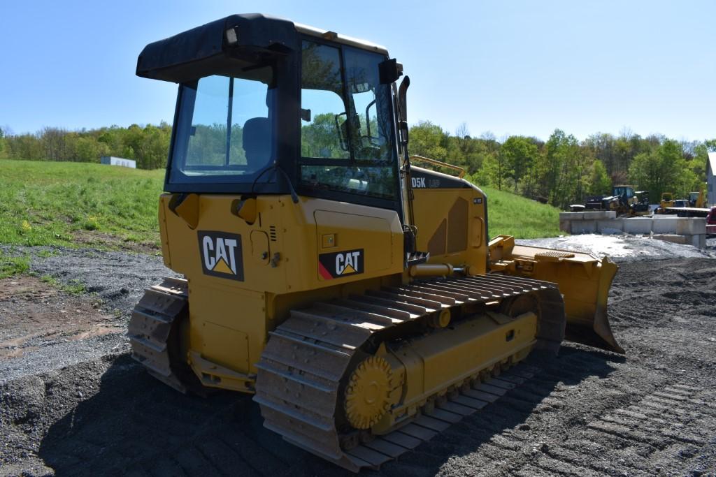 CAT D5K LGP Dozer