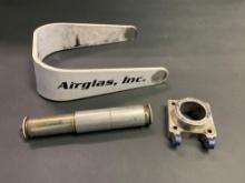 AIRGLASS PA32-206L FORK & AXLE FOR CESSNA 150 THRU 207