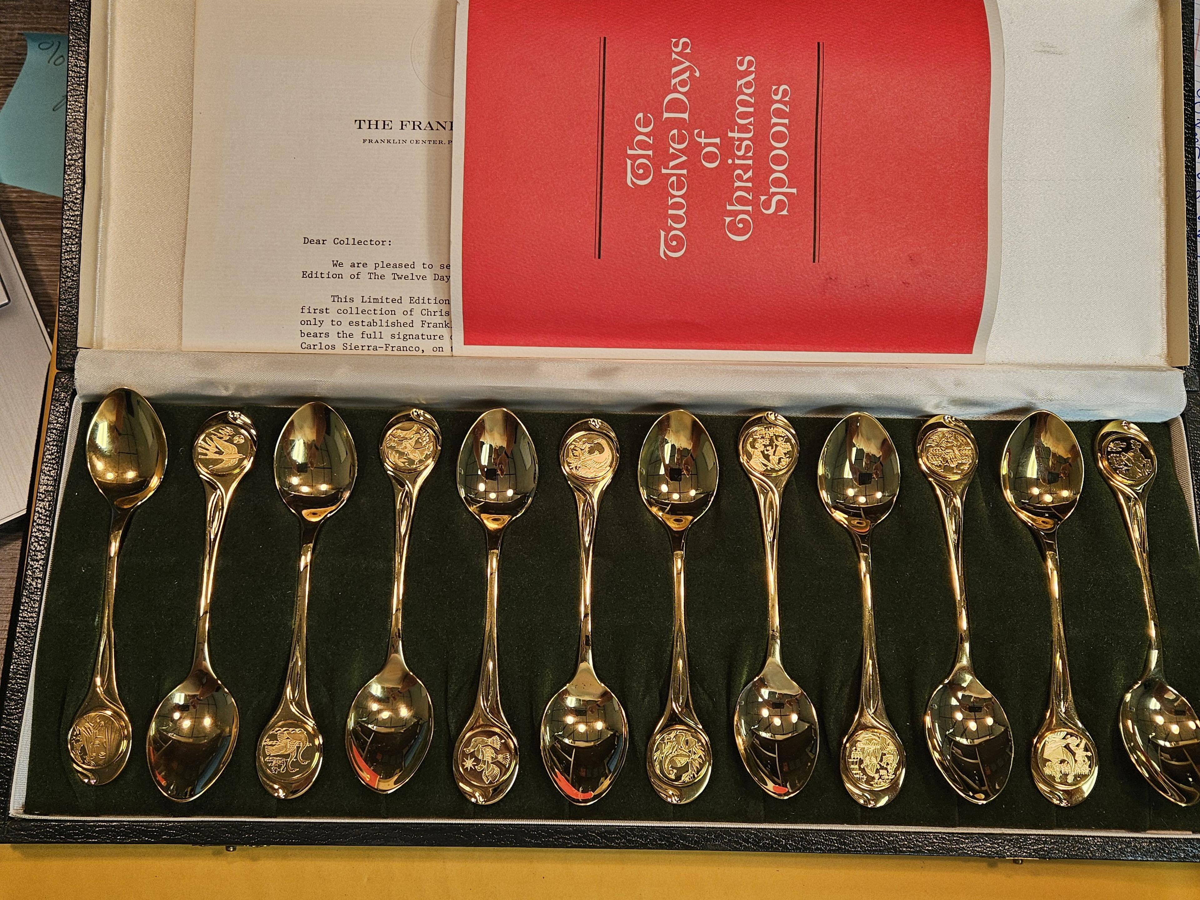 BIG GOLD on SILVER Spoon set!