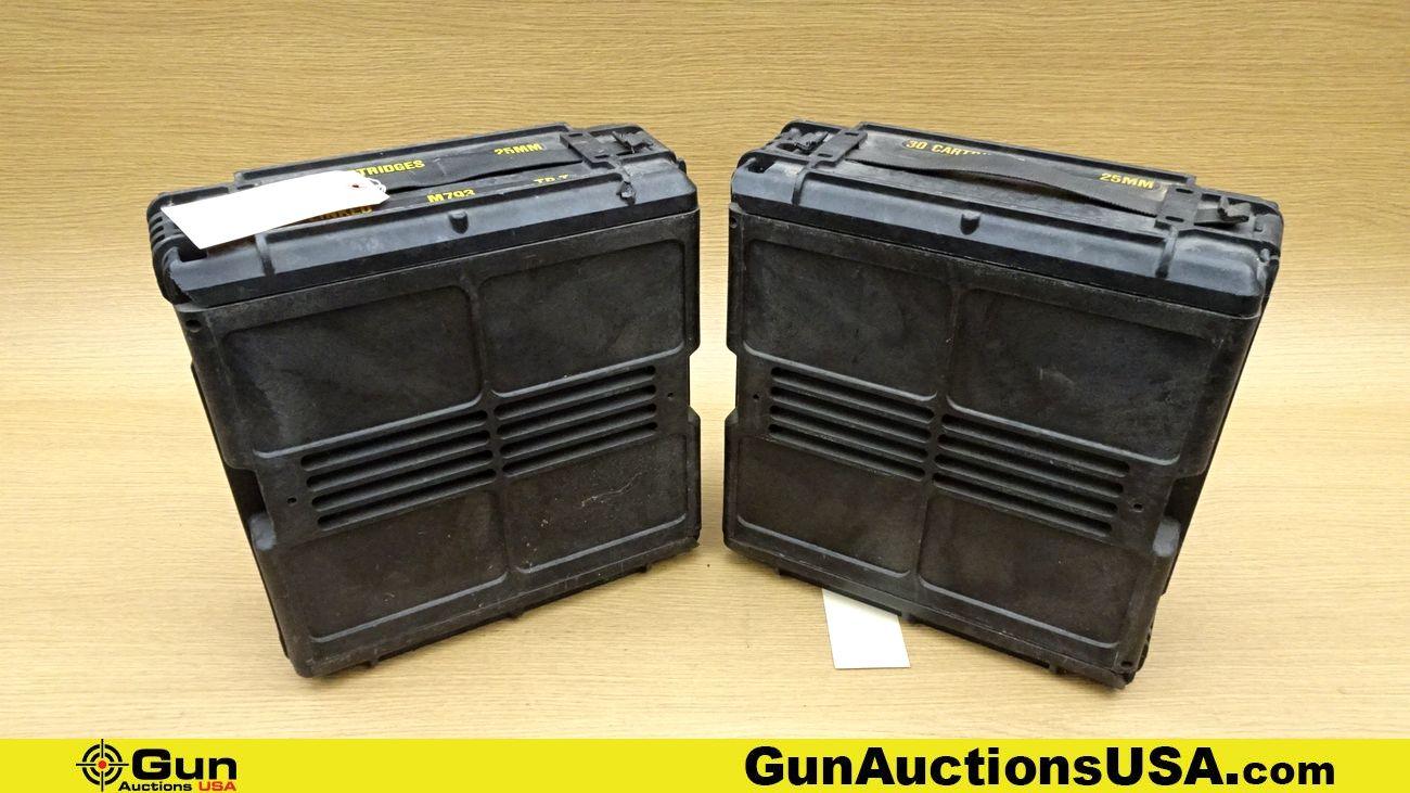 U.S. Military Ammo Cases. Very Good. 25MM Polymer AMMO Cases, 14x14x6. . (70465)
