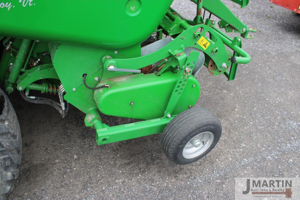 2016 McHale V660 round baler