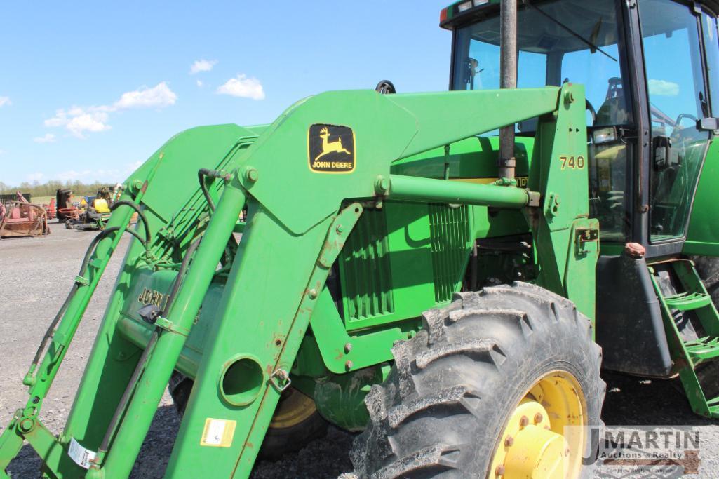 JD 7210 tractor w/ 740 loader