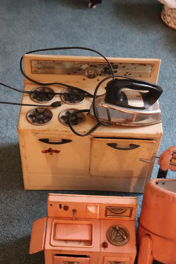 Vintage Metal Child's Kitchen Set