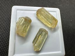 Yellow Apatite gemstone specimen 27.20 Ct