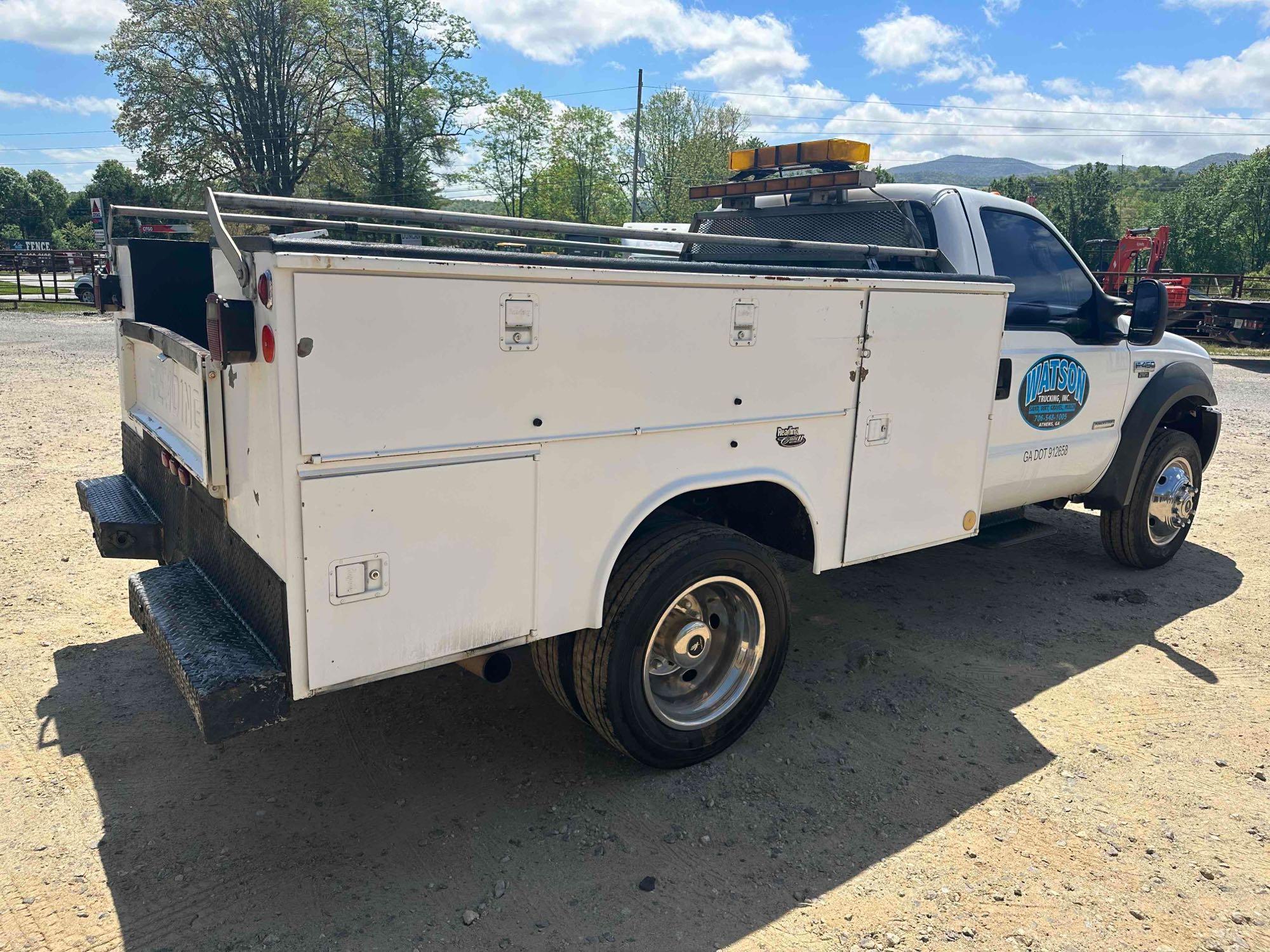 2005 Ford F-450 Utility Truck (Diesel), VIN # 1FDXF46P55EA01904