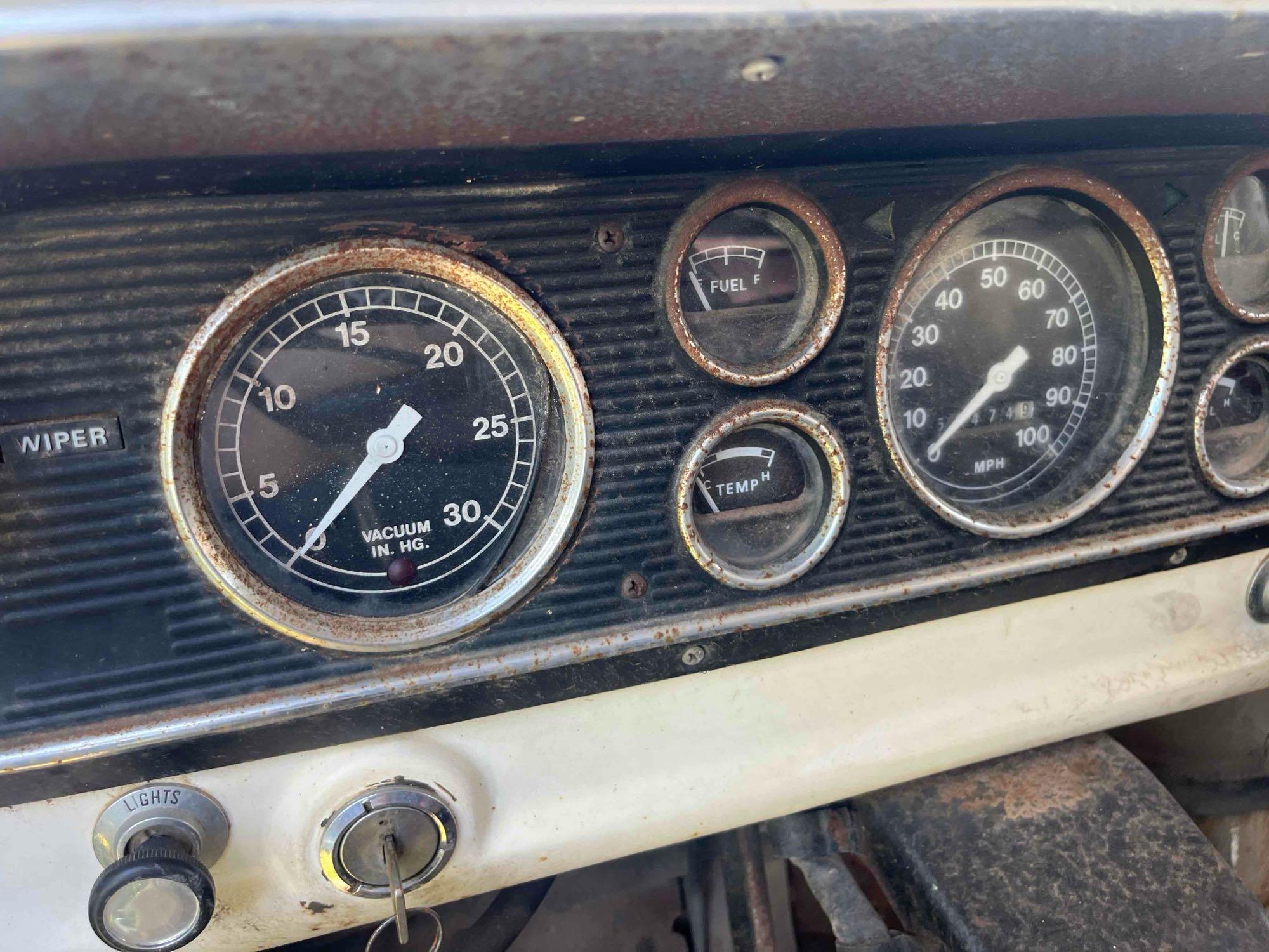 1979 Ford F700 Flat Bed