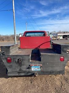 1988 Ford F-700 Diesel Truck with 6 cylinder 7.8L Engine