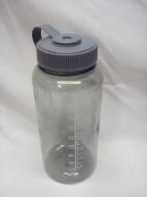 32oz plastic water bottle