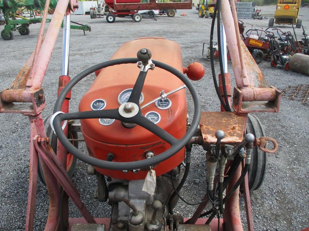 MASSEY FERGUSON 65 TRACTOR W LOADER