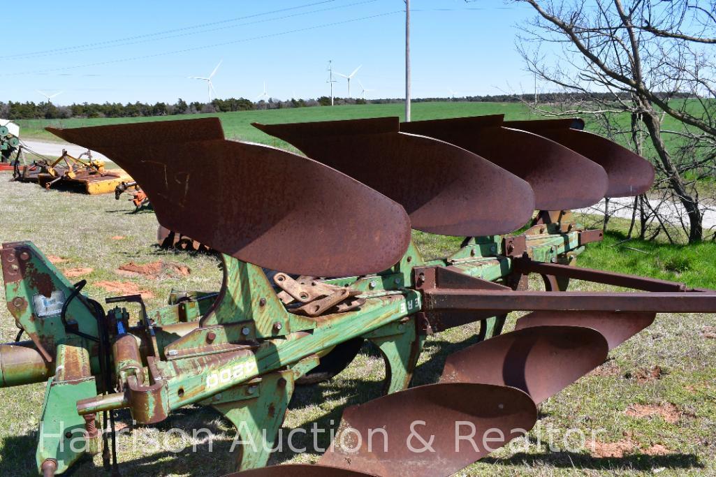 JOHN DEERE 4 BOTTOM ROLL OVER PLOW