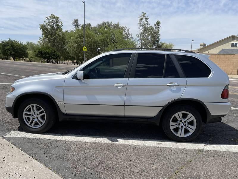 2004 BMW X5 4.4i All Wheel Drive 4 Door SUV