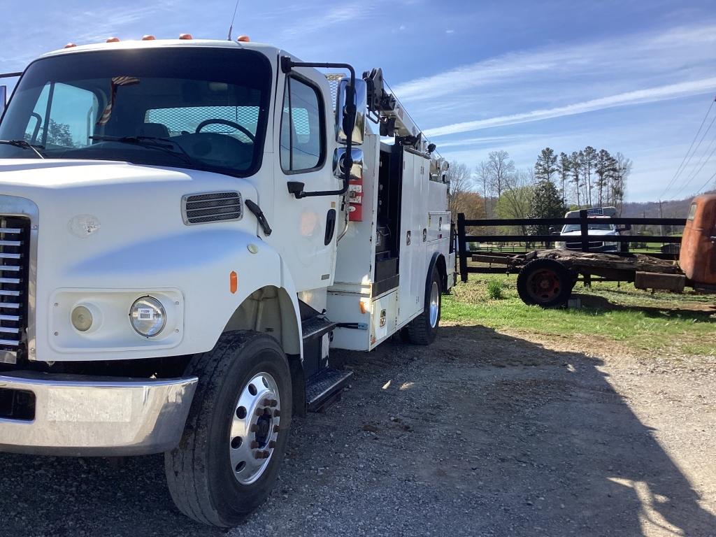 2010 FREIGHTLINER SERVICE SINGLE AXLE