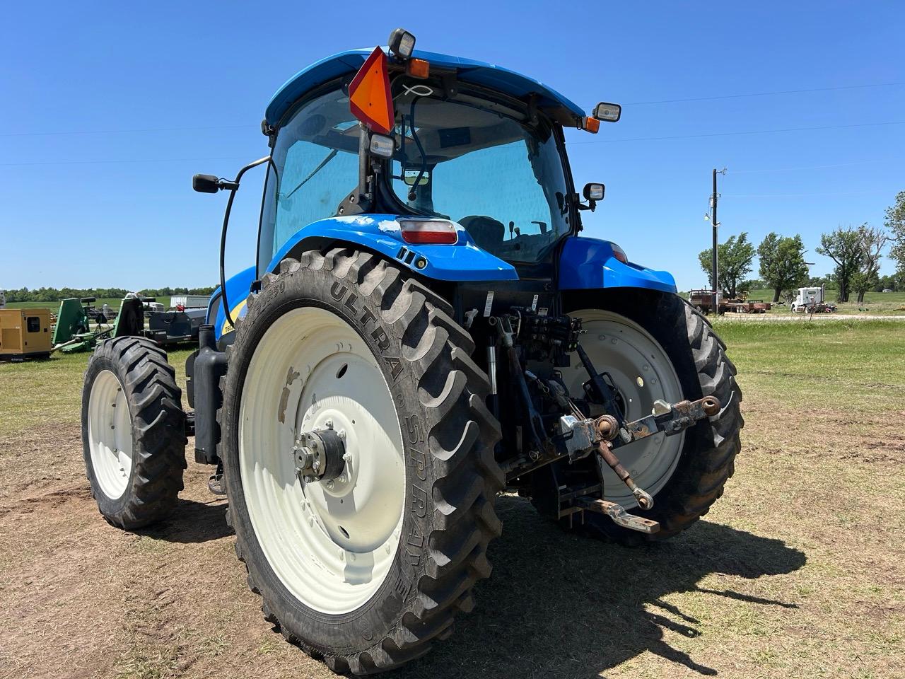 2008 New Holland  T6030