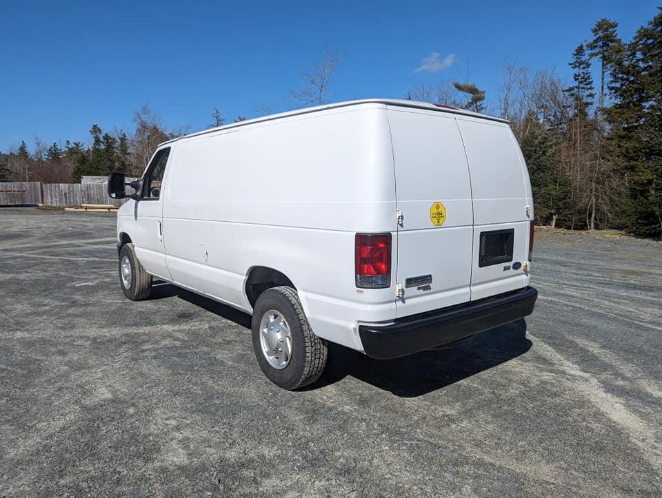 2014 FORD E250 CARGO