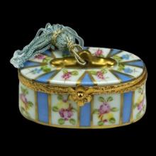Vintage Limoges Porcelain Pill Box