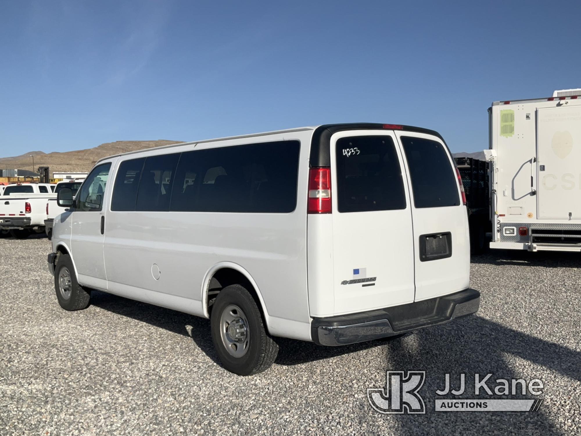 (Las Vegas, NV) 2008 Chevrolet Express G3500 Extended Van Runs & Moves