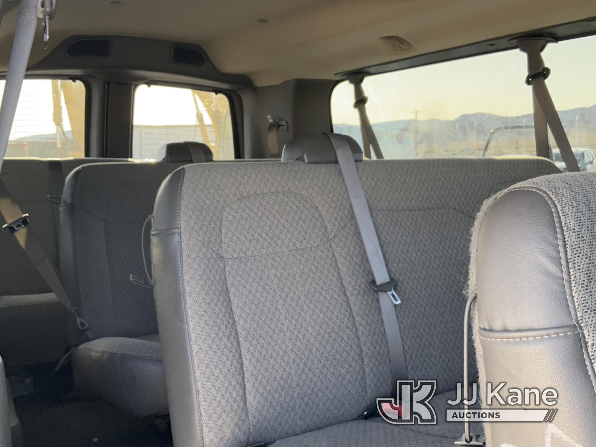 (Las Vegas, NV) 2008 Chevrolet Express G3500 Extended Van Runs & Moves