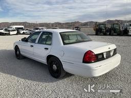 (Las Vegas, NV) 2010 Ford Crown Victoria Police Interceptor 4-Door Sedan Runs & Moves)(Jump To Start