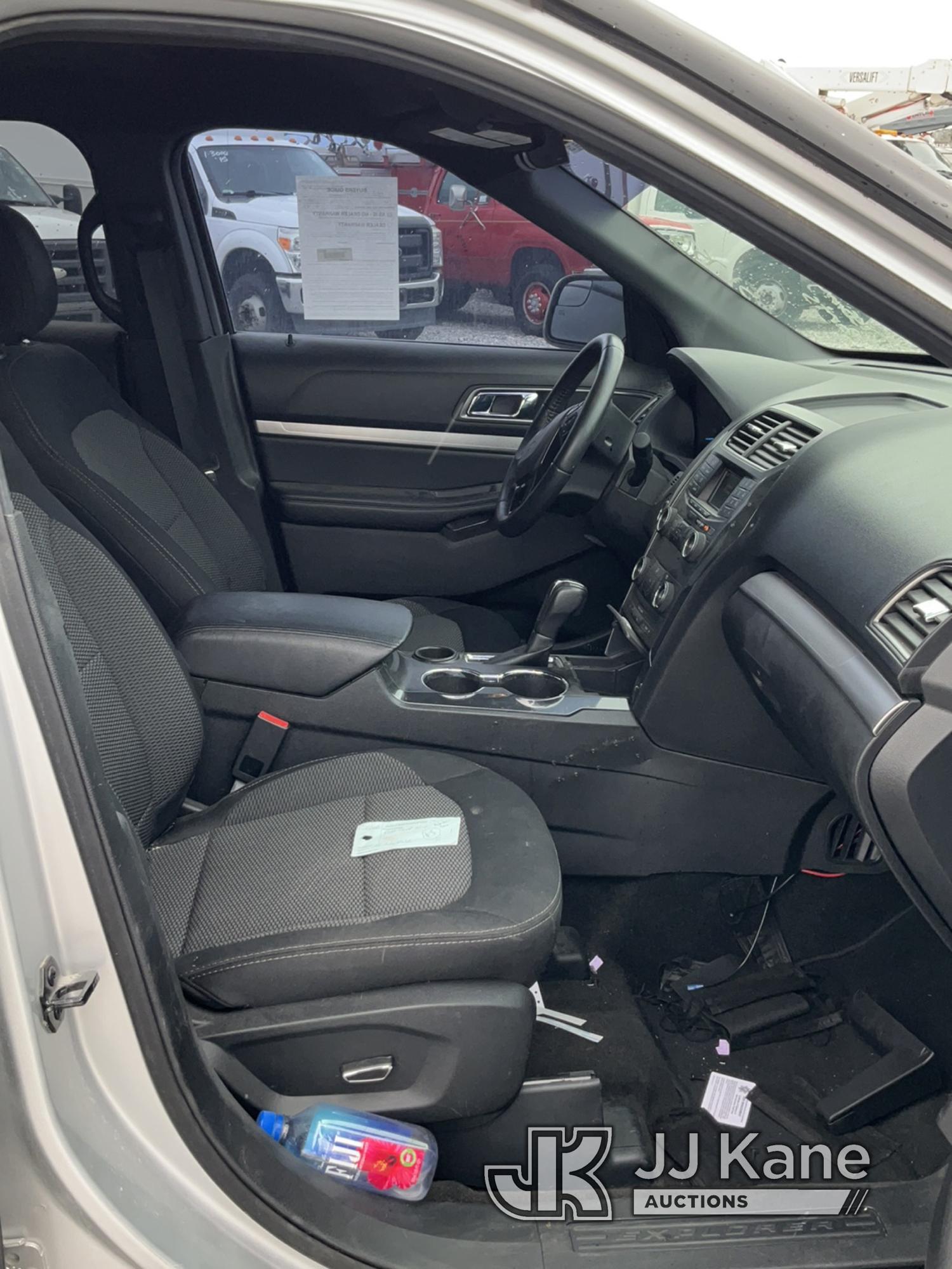 (Las Vegas, NV) 2018 Ford Explorer Wrecked, Missing Parts, Towed In Jump To Star, Runs & Moves