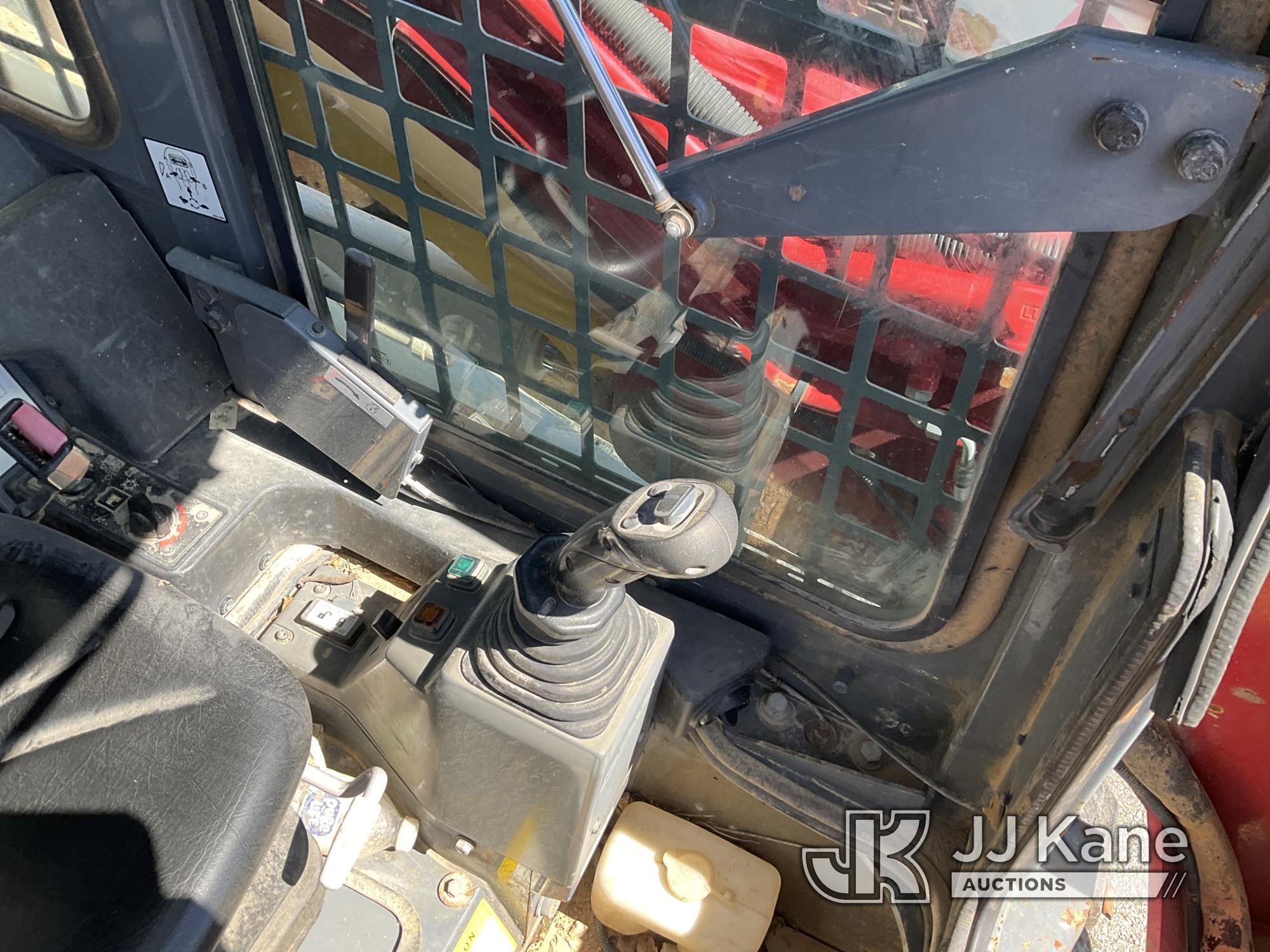 (Kansas City, MO) 2013 Takeuchi TL12 Crawler Skid Steer Loader Not Running, Condition Unknown, Has E