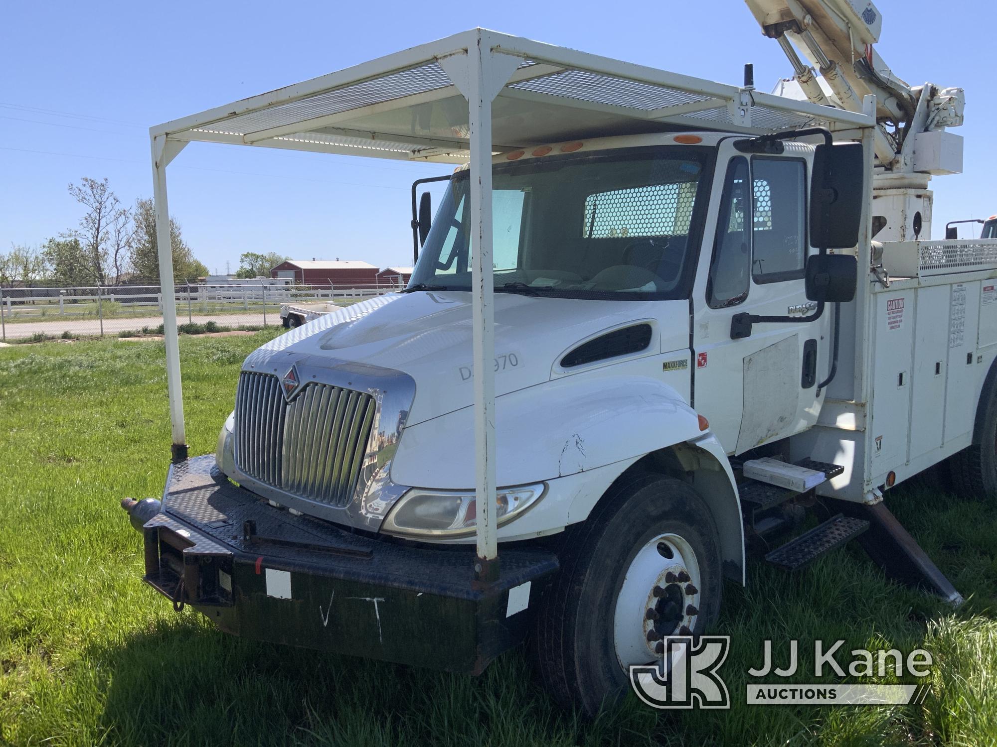 (Yukon, OK) Terex Commander 4045, Digger Derrick rear mounted on 2012 International 4300 DuraStar Ut