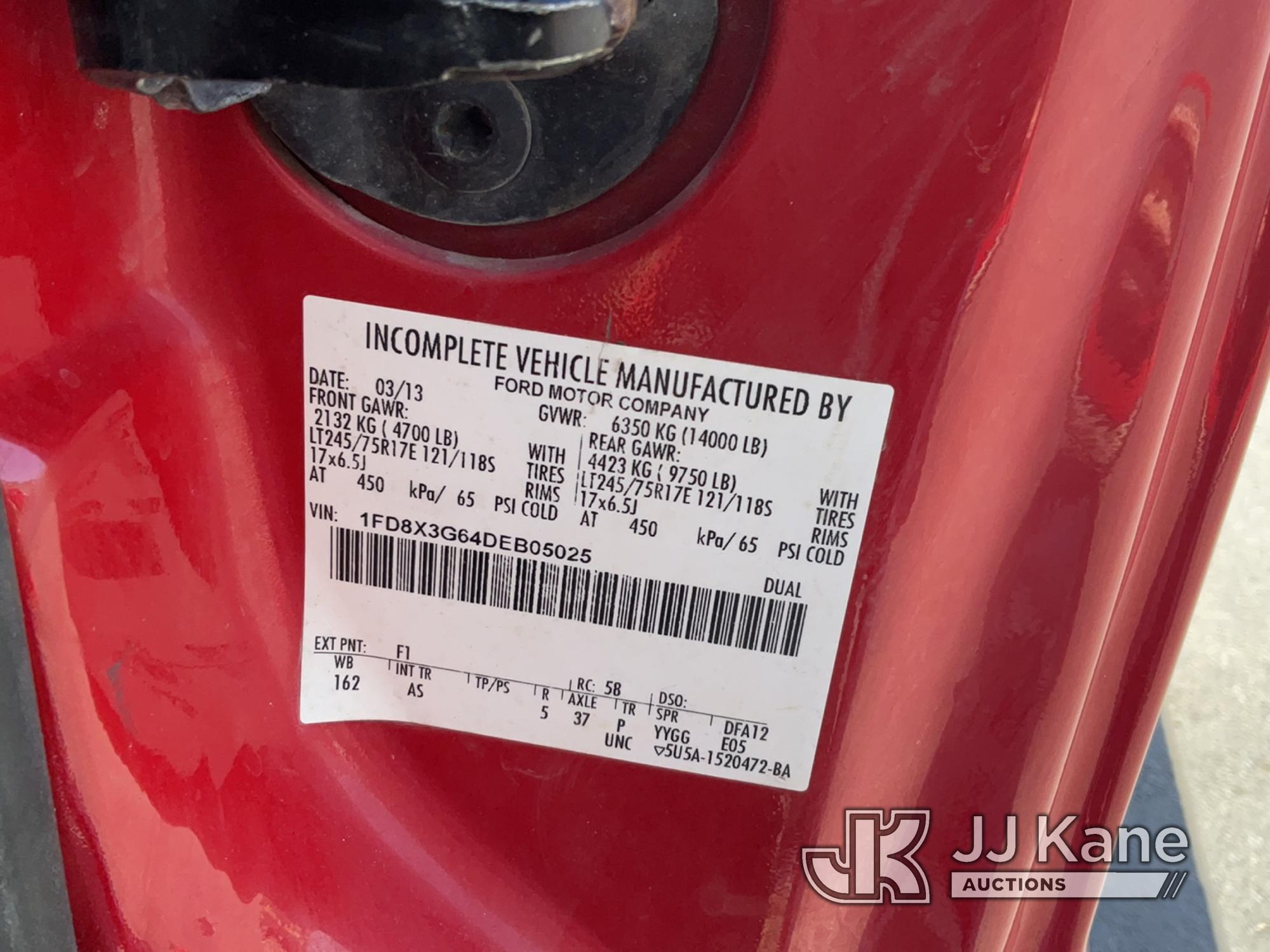 (Maple Lake, MN) 2013 Ford F350 Extended-Cab Flatbed Truck Runs and Moves