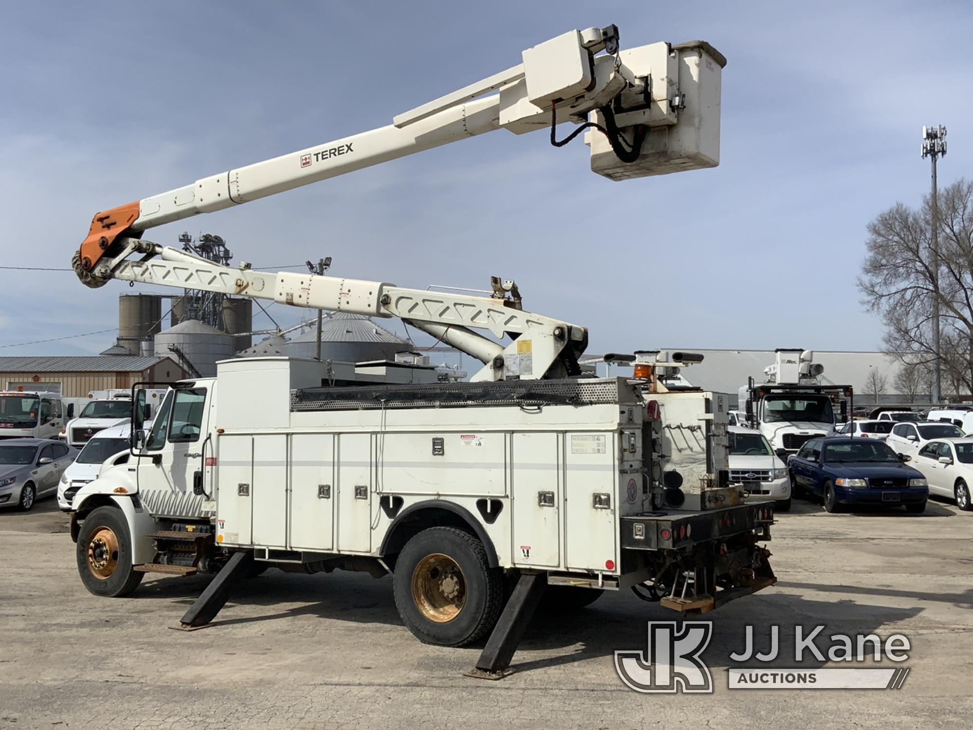 (South Beloit, IL) HiRanger TCX-55, Articulating & Telescopic Bucket Truck mounted on 2011 Internati