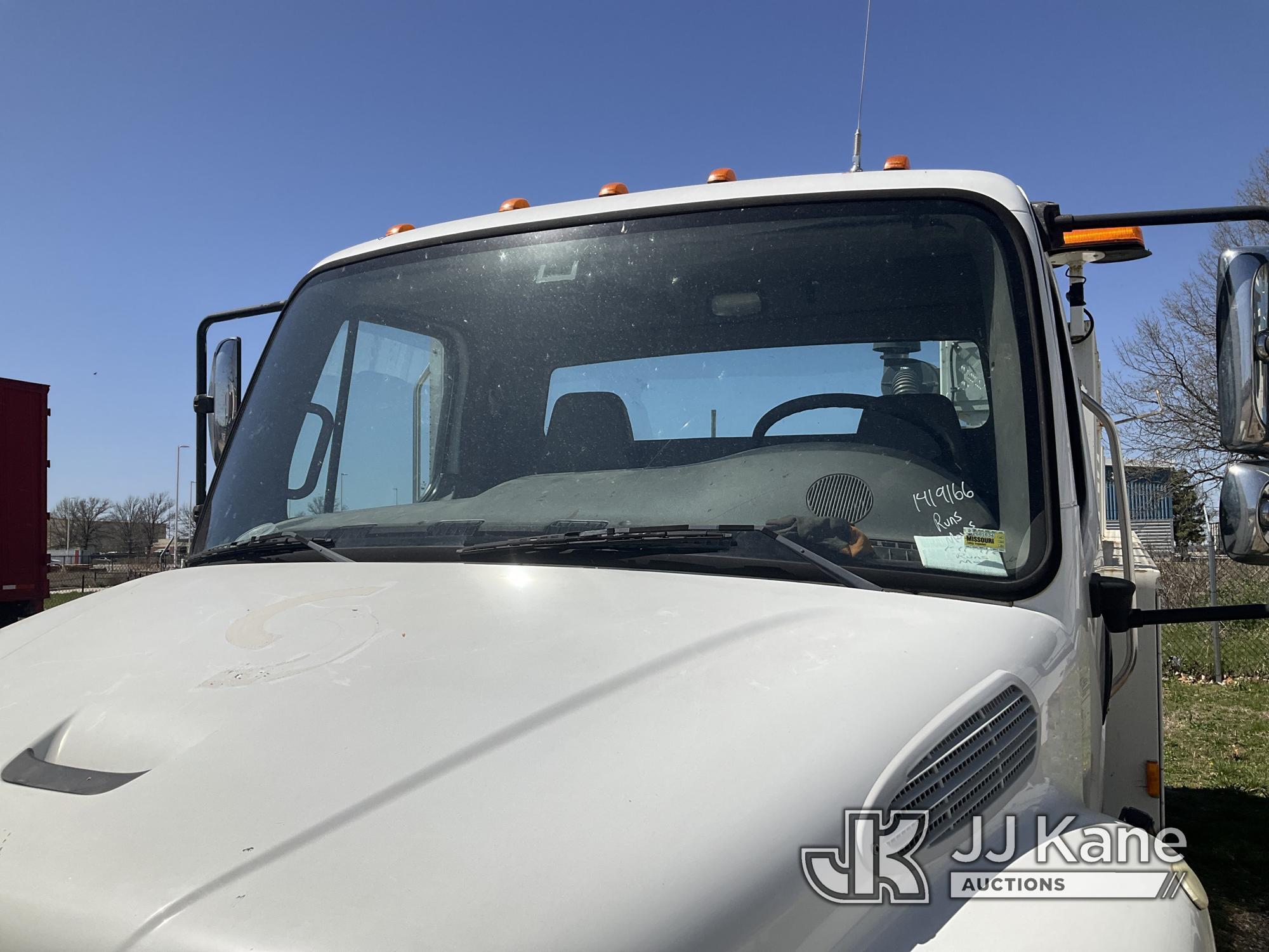 (Kansas City, MO) 2010 Freightliner M2 106 Utility Truck Runs) (Jump to Start, Transmission Not Shif