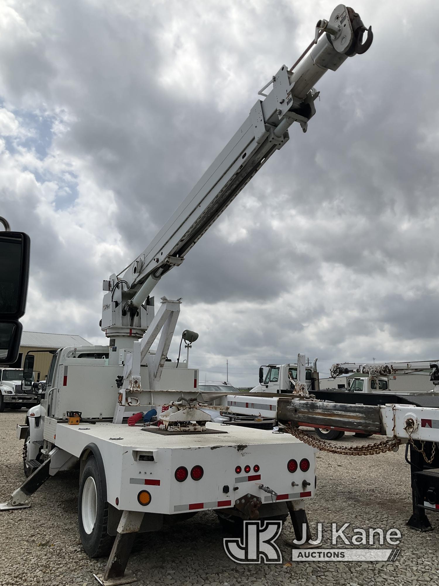 (Tipton, MO) Altec DM45-TB, Hydraulic Truck Crane mounted behind cab on 2008 International 4400 Flat