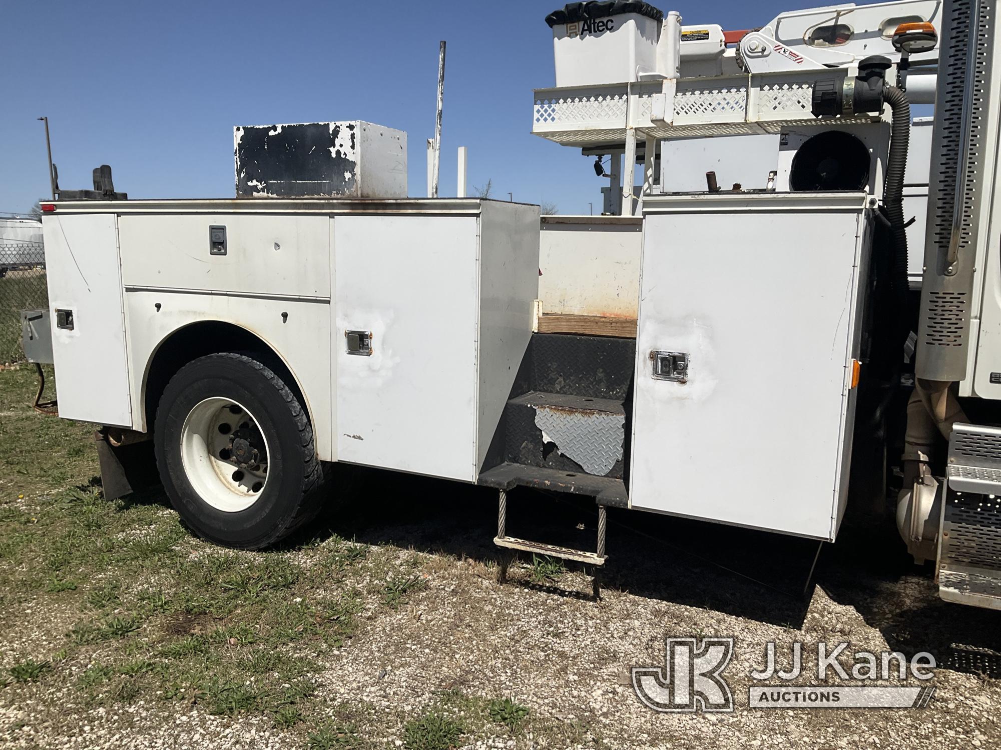 (Kansas City, MO) 2010 Freightliner M2 106 Utility Truck Runs) (Jump to Start, Transmission Not Shif