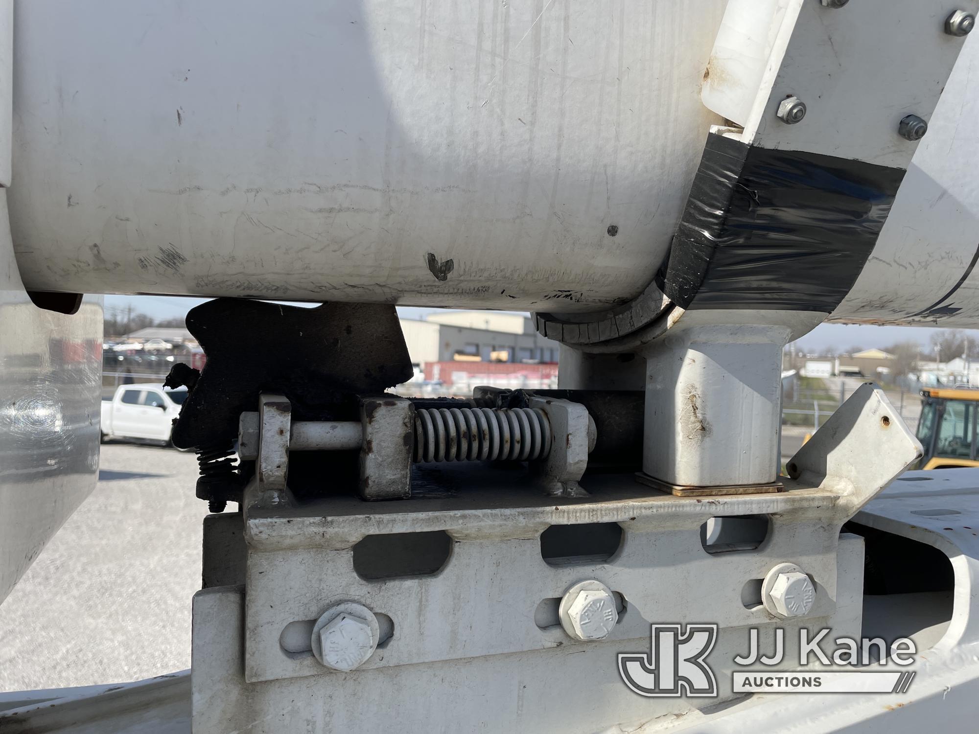 (Springfield, IL) Terex/Telelect Hi-Ranger HRX-55, Articulating Material Handling Bucket Truck rear