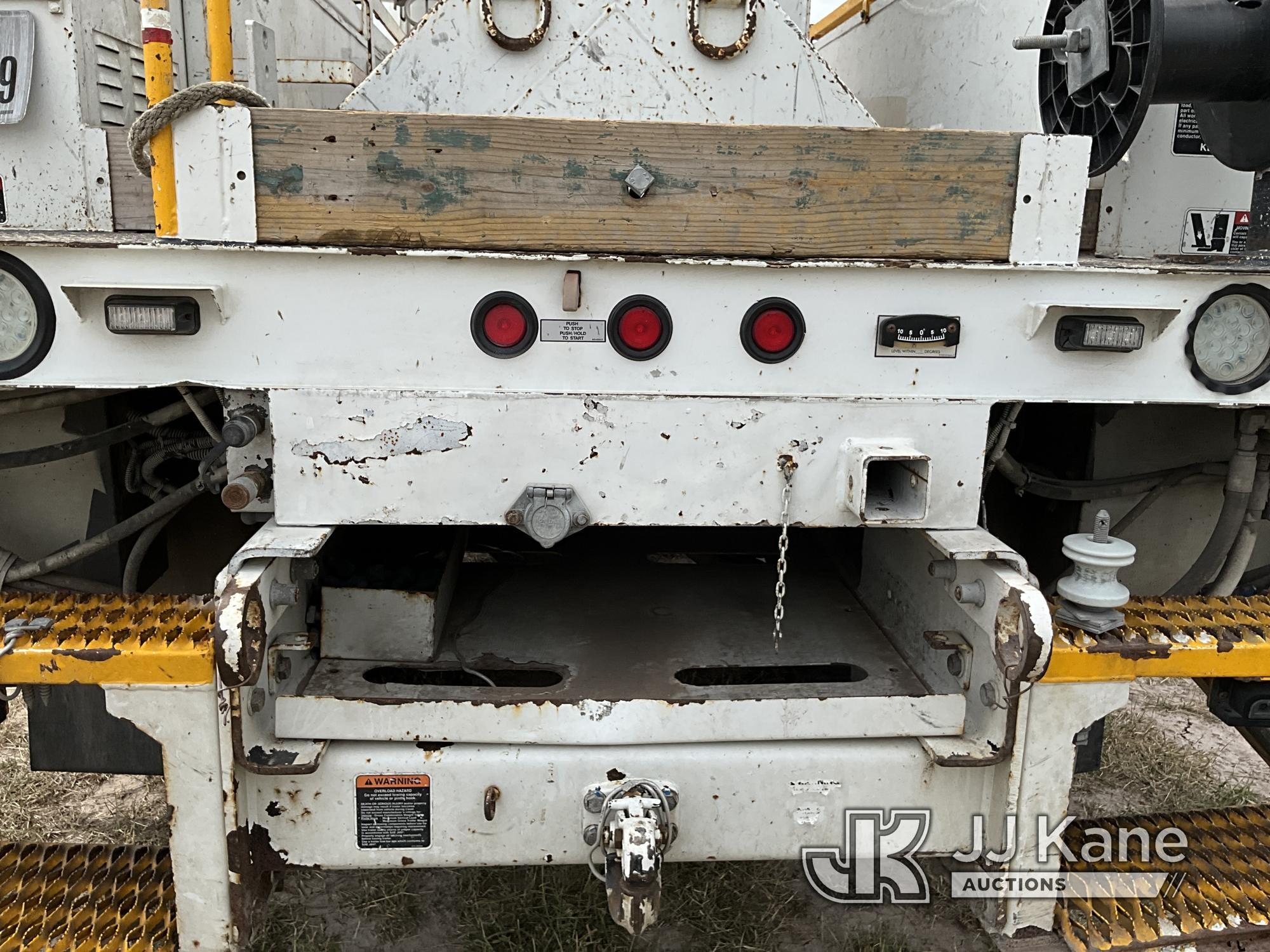 (Weslaco, TX) Altec AM55, Over-Center Material Handling Bucket Truck rear mounted on 2013 Internatio