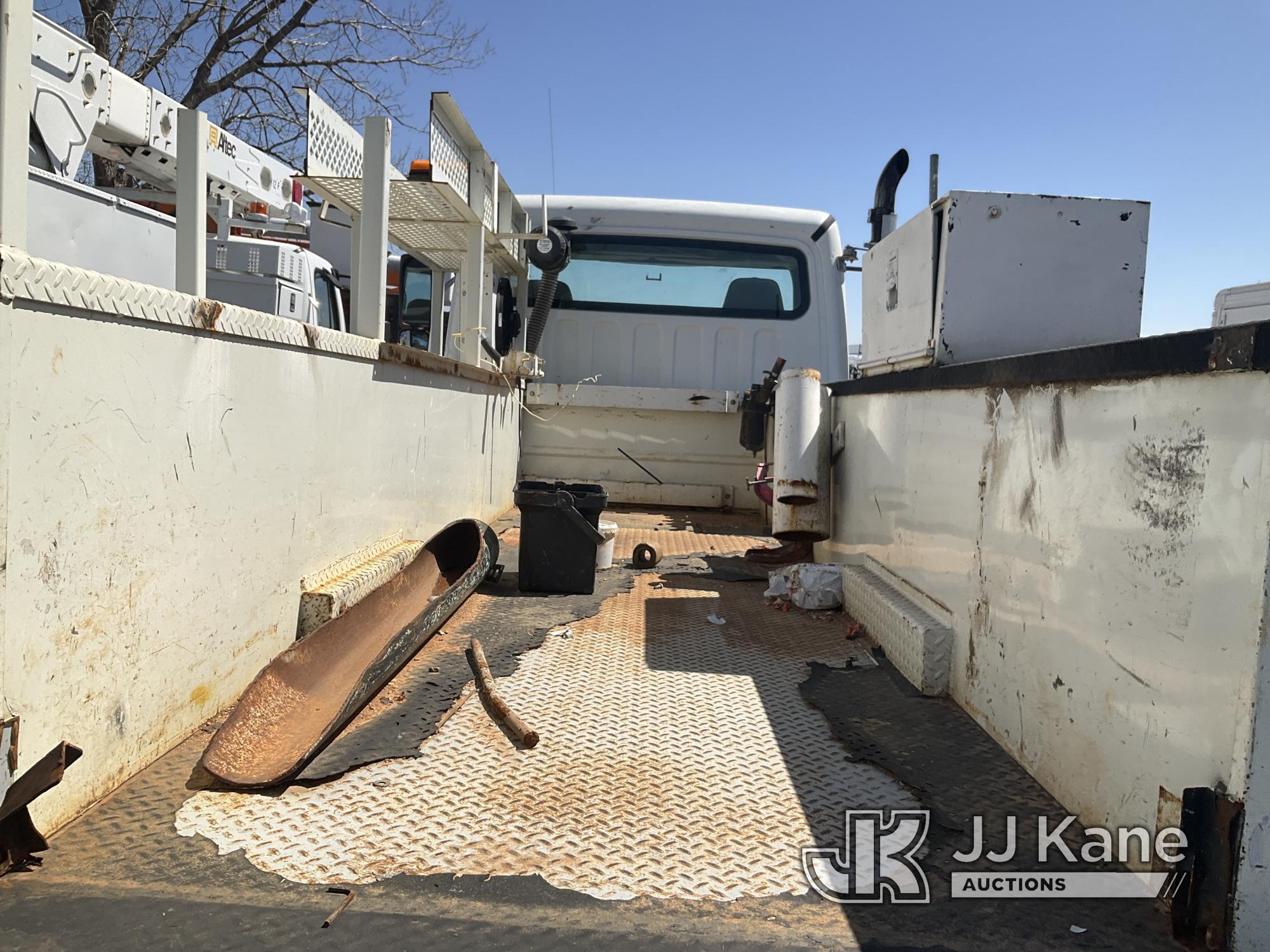 (Kansas City, MO) 2010 Freightliner M2 106 Utility Truck Runs) (Jump to Start, Transmission Not Shif